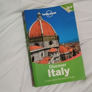 Lonely Planet: Italy travel book